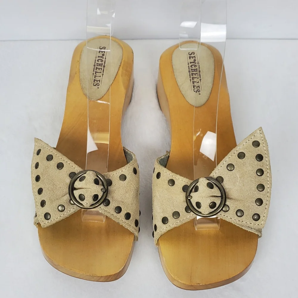 Seychelles Wood Tan Studded Sandals 8.5